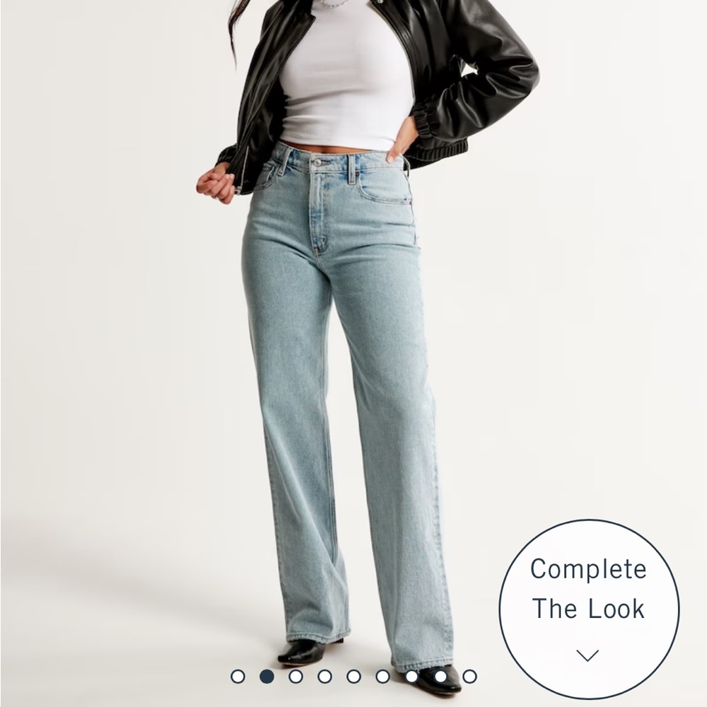 *SOLD* Abercrombie Curve Love High Rise 90s Relaxed Jean